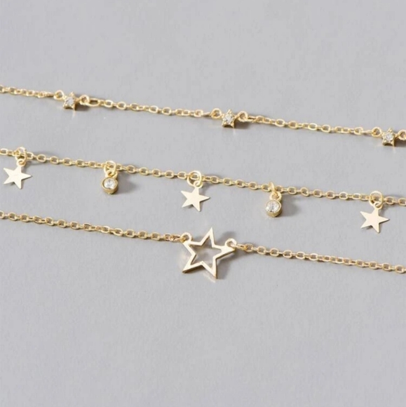 *Maeve* Star Layered Necklace - Picture 2 of 4